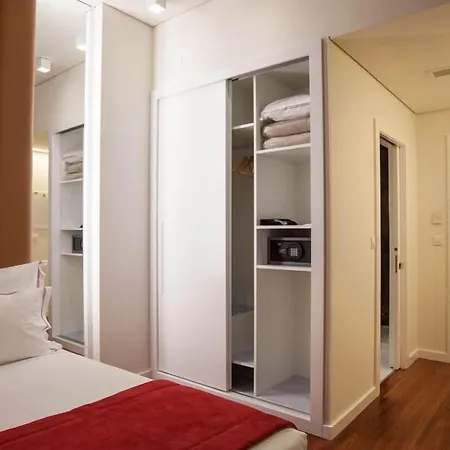 The 7 Hotel, Suites, & Hotel Lizbona