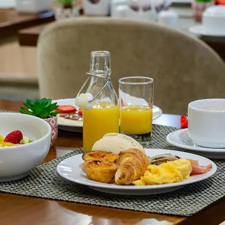 The 7 Hotel, Suites, &