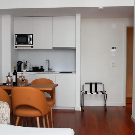 The 7 Hotel, Suites, &