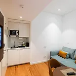 The 7 Hotel, Suites, & Hotell