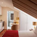 Hotell The 7 Hotel, Suites, & 3*