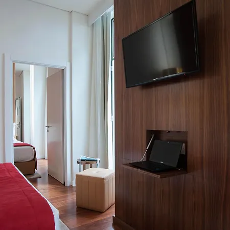 The 7 Hotel, Suites, &