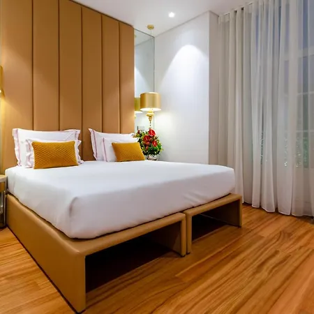 The 7 Hotel, Suites, & 3*