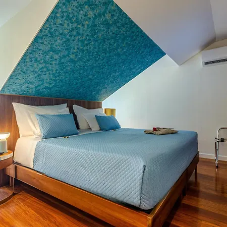 The 7 Hotel, Suites, & Отель 3*