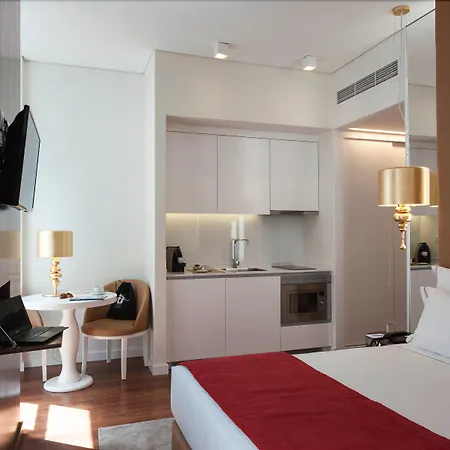 The 7 Hotel, Suites, & 3*