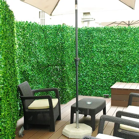 The 7 Hotel, Suites, & Отель