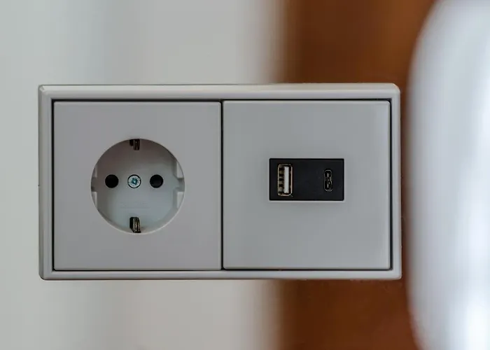 The 7 Hotel, Suites, & 3* ליסבון