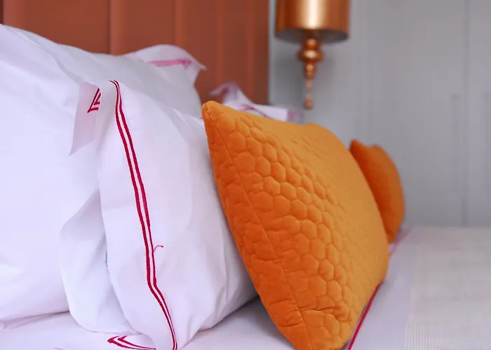 The 7 Hotel, Suites, & 3* ליסבון