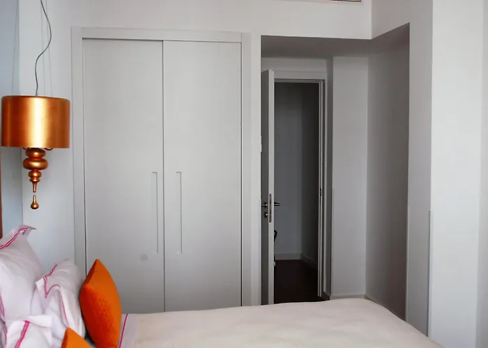 The 7 Hotel, Suites, & 3* ליסבון