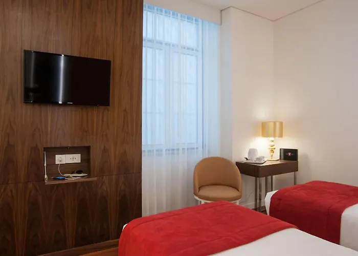 מלון The 7 Hotel, Suites, & ליסבון