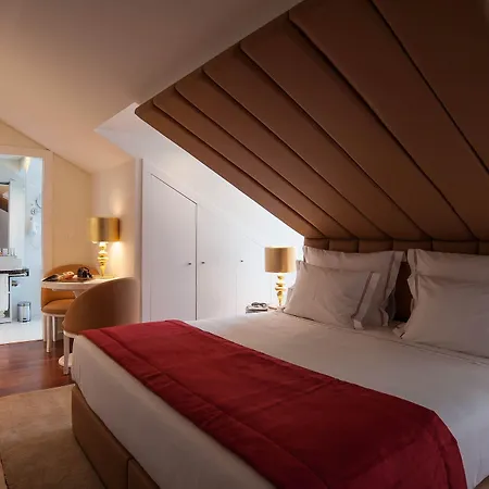 The 7 Hotel, Suites, & Hotel 3*