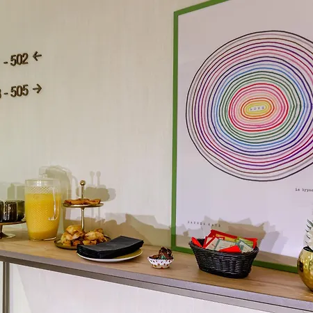 The 7 Hotel, Suites, & Lisboa