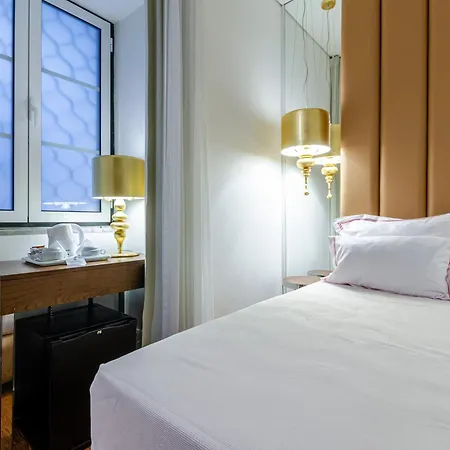 The 7 Hotel, Suites, & Hotel